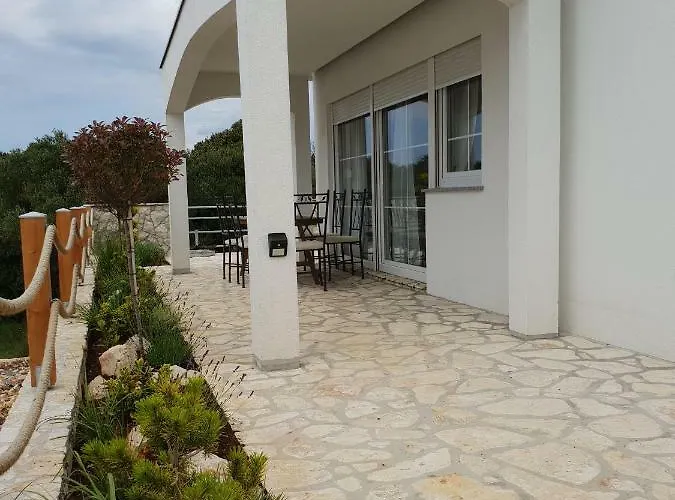 펜션 Hisa 만드레